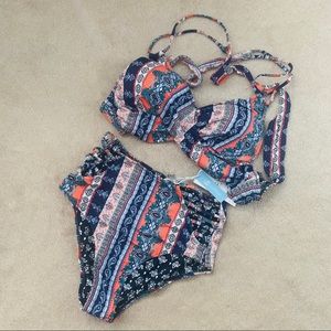 CUPSHE NWT BOHO HIGHWAIST 2PC SZ LARGE